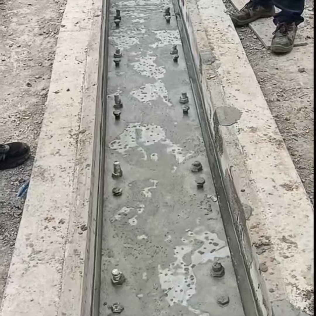 礼泉港口码头起重机龙门吊重型机械设备稳固用早强快凝轨道胶泥